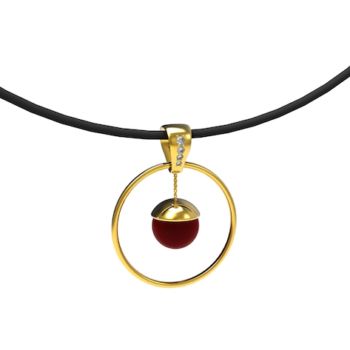 Pendentif Thémis sur cordon de soie